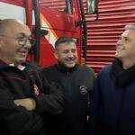 En Los Cisnes, Llaryora inauguró obras y entregó aportes para el fortalecimiento institucional
