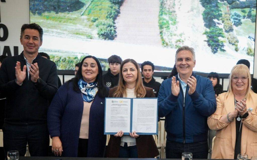 La educación universitaria llega a La Carlota: Llaryora anunció la creación de un anexo de la UPC
