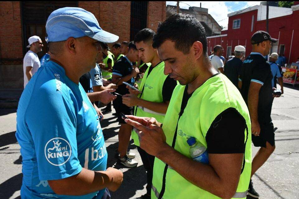 Córdoba implementó por primera vez controles a deudores alimentarios en un espectáculo deportivo