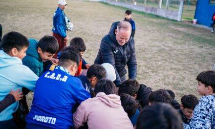 Río Cuarto: se entregaron materiales deportivos a siete clubes sociales de la ciudad