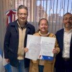 Del Campillo firmó un convenio provincial para avanzar con obras de cordón cuneta y adoquinado