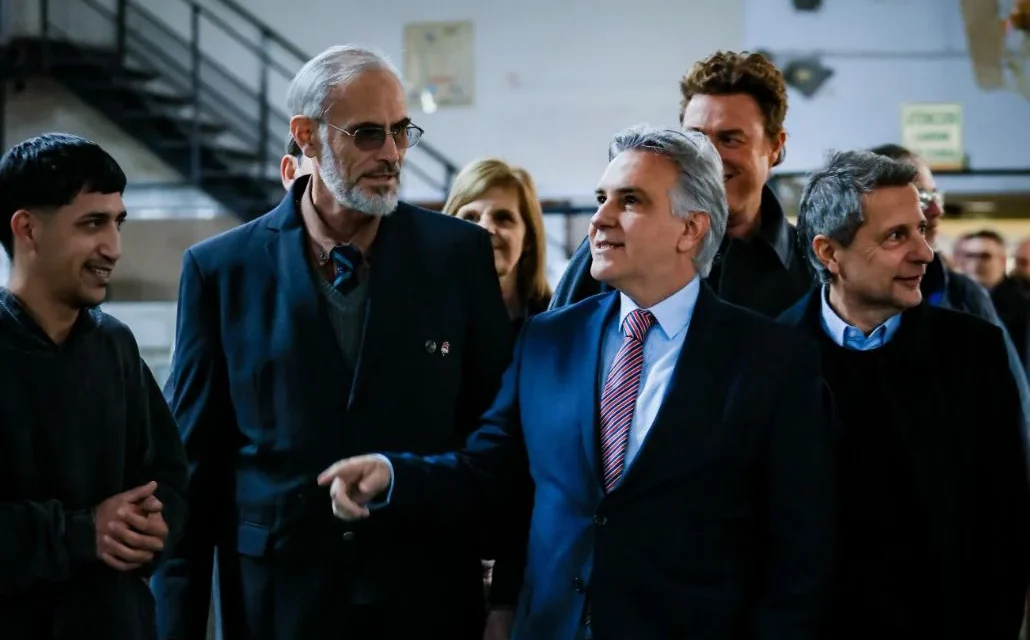 Llaryora anunció un fondo para las escuelas técnicas: «Necesitan ser sostenidas, no desfinanciadas»