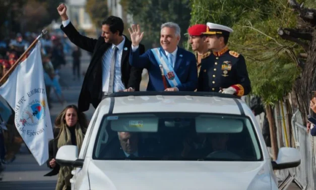 Llaryora pidió terminar con la «pelea constante» y abogó por la “unidad de los argentinos”