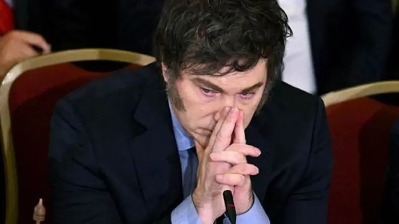 La crisis económica pega de lleno en el gobierno de Milei, cuya imagen sigue en caída