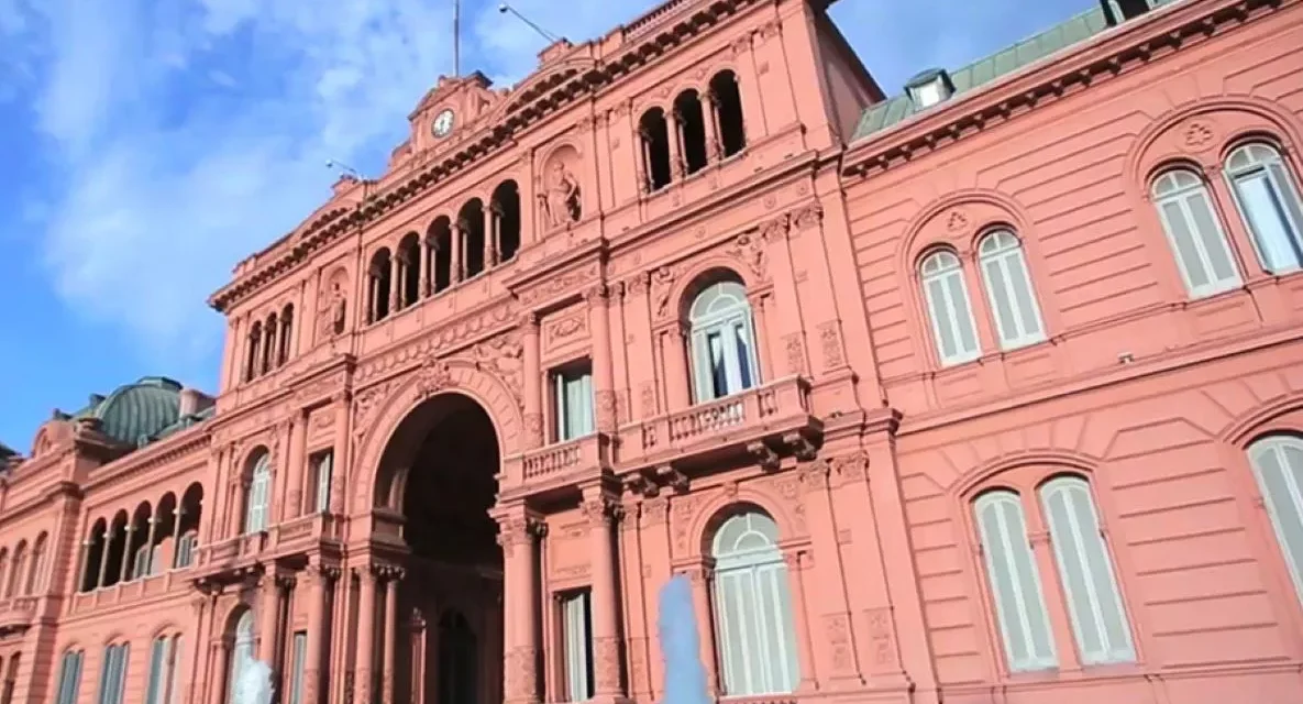 Tras la insólita prohibición, este lunes los periodistas podrán ingresar a Casa Rosada