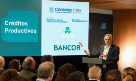 Llaryora lanzó una línea de créditos y se diferenció de Milei: “Ser industrial es ser patriota”