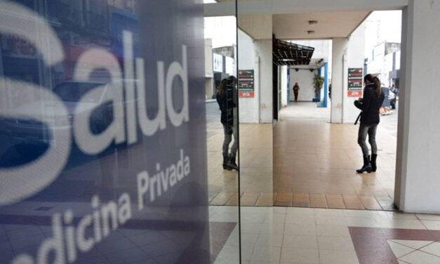 Desde que asumió Milei, las prepagas aumentaron un 417% y 742 mil personas perdieron su cobertura médica