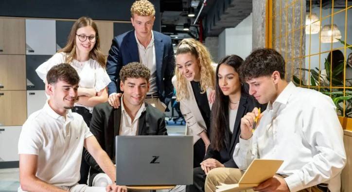 Startup argentina desarrolló una plataforma de IA para entrenar empleados en grandes empresas