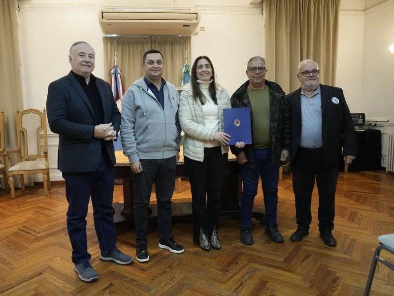 Villa María entregó un aporte de $40 millones a Bomberos Voluntarios
