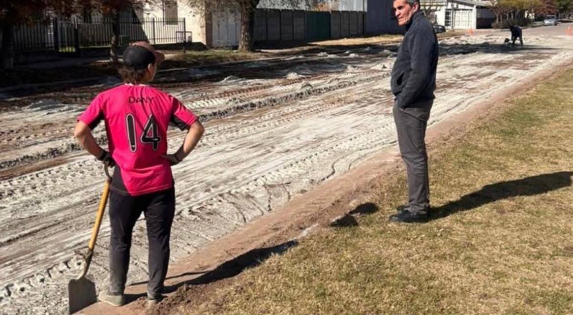 Villa Valeria avanza con nuevas obras de adoquinado