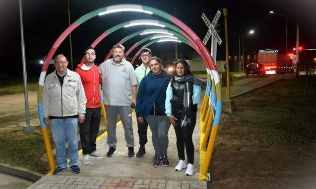 Ucacha habilitó una nueva vereda y dársena para colectivos en el sector este de la localidad