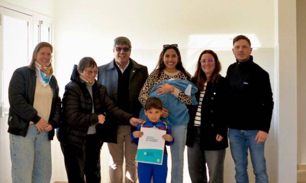Vicuña Mackenna concretó una nueva entrega de viviendas del PROMAVI II