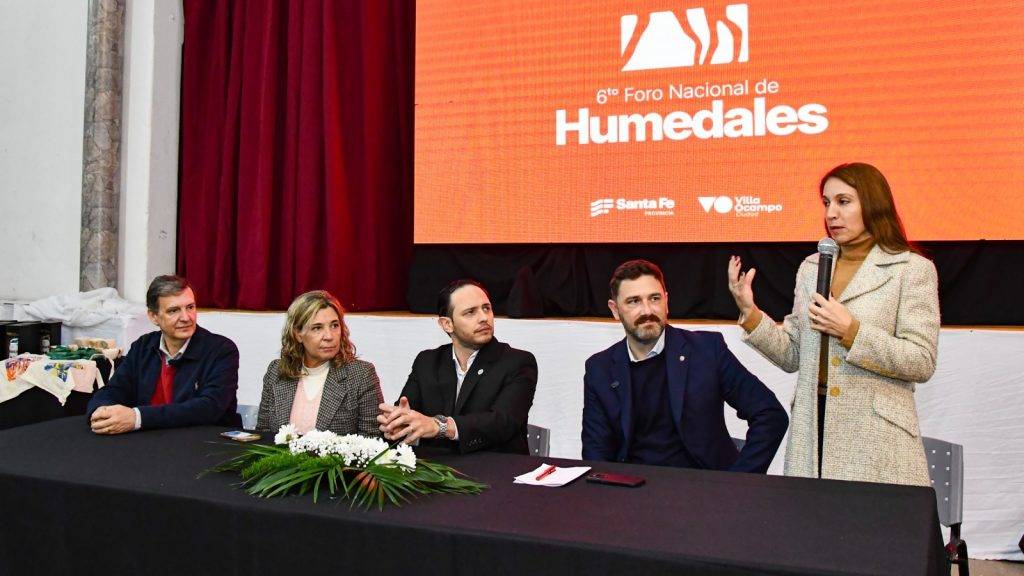 Córdoba presentó el modelo de conservación de Ansenuza en el Foro Nacional de Humedales