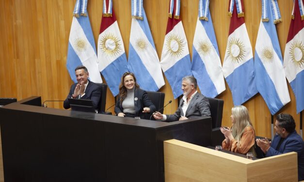 Prunotto presidió la apertura del Parlamento Intergeneracional Córdoba