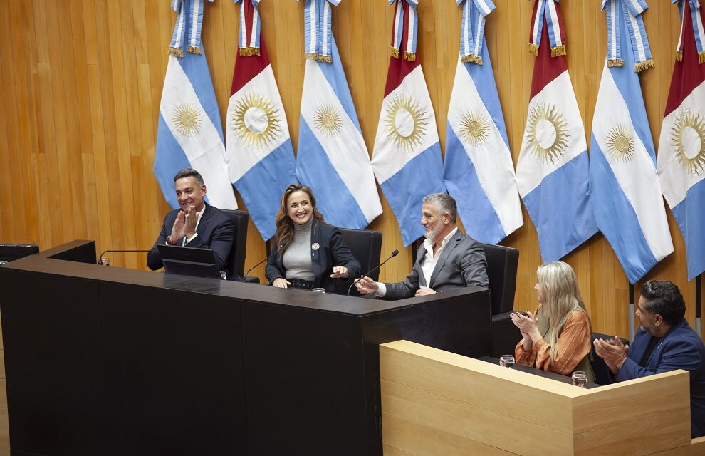 Prunotto presidió la apertura del Parlamento Intergeneracional Córdoba