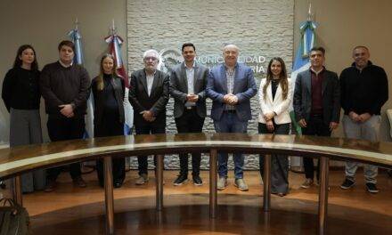 ACCASTELLO RECIBIÓ A AUTORIDADES DEL CLÚSTER DE PETRÓLEO, GAS Y MINERÍA DE CÓRDOBA