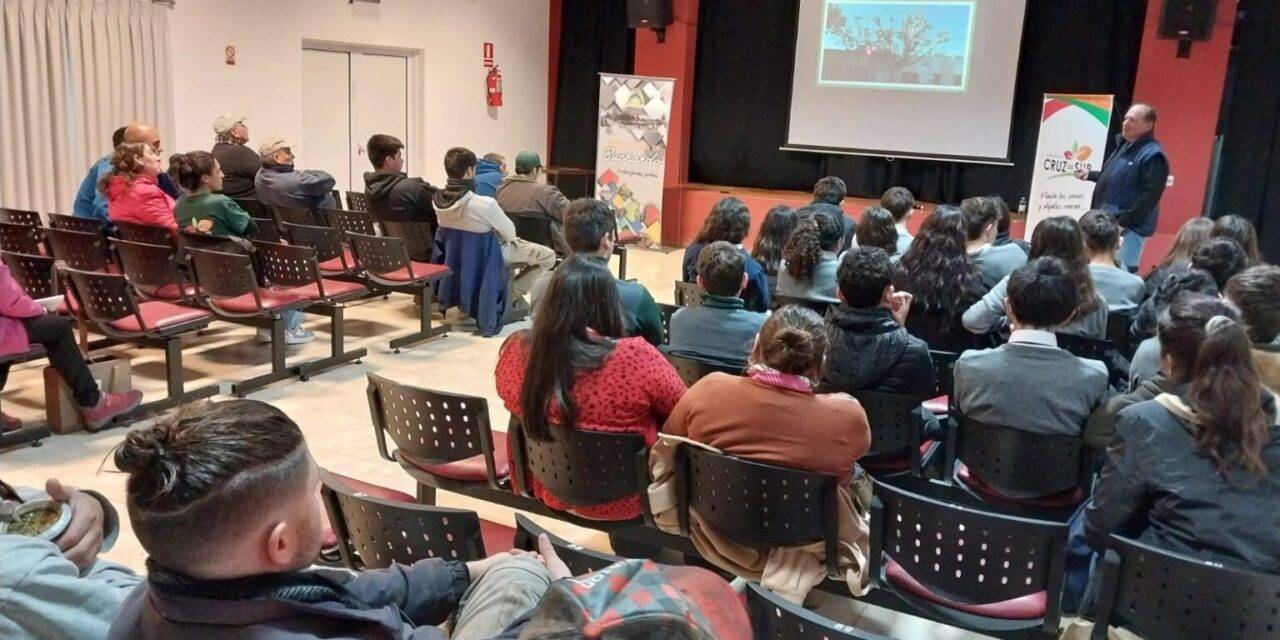 Buchardo: Se dictó una capacitación sobre poda urbana