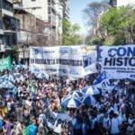 Docentes universitarios analizan una oferta salarial del Gobierno, que contempla la convocatoria a paritaria