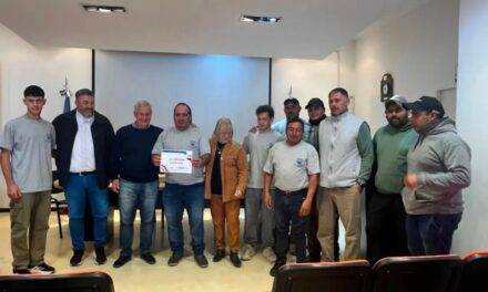 Los Cisnes recibió aportes para fortalecer instituciones locales