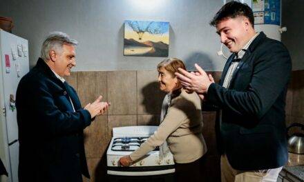 Las Acequias: Llaryora habilitó una obra de gas natural que beneficia a más de 800 vecinos