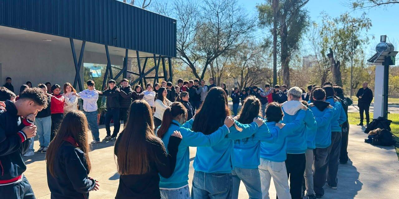 Más de 120 estudiantes participaron en Villa Nueva de un encuentro para fortalecer los Centros de Estudiantes
