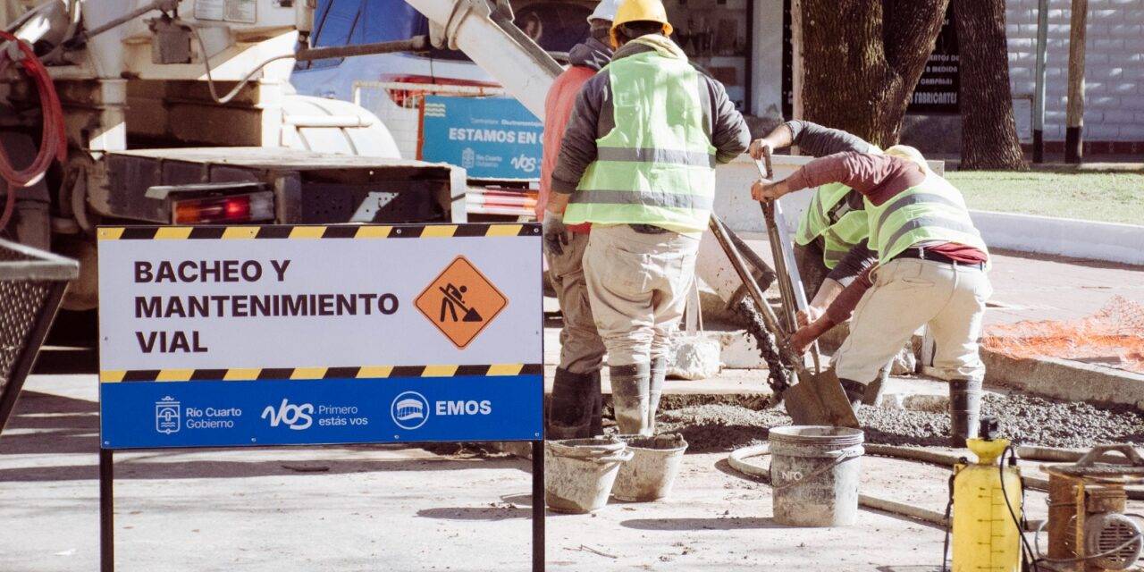EMOS: Comenzó el plan de bacheo con una inversión de 500 millones de pesos