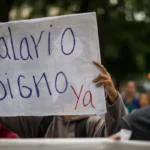 El salario del sector privado registrado se encuentra un 3,5% por debajo de cuando asumió Milei
