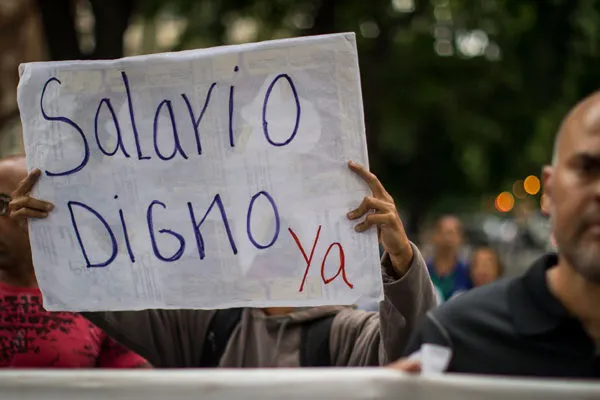 El salario del sector privado registrado se encuentra un 3,5% por debajo de cuando asumió Milei