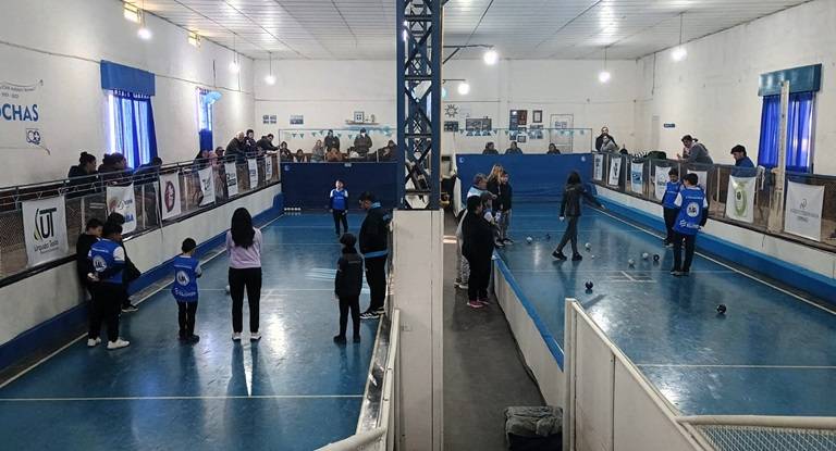 Ucacha y Carnerillo compartieron un encuentro de escuelas de bochas con deporte y camaradería