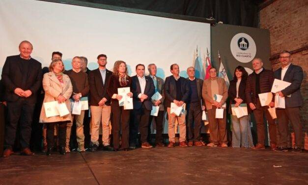 Tres décadas de confianza y derechos: la Defensoría del Pueblo celebró sus 30 años