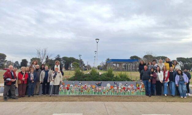 Bulnes inauguró el cantero central de la ciclovía realizado por vecinas de la localidad