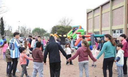 Monte de los Gauchos celebró las vacaciones de invierno con una jornada recreativa para las familias