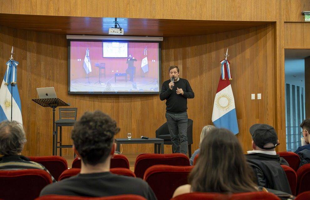 Clase abierta en la Legislatura sobre estrategias digitales para artistas y gestores culturales