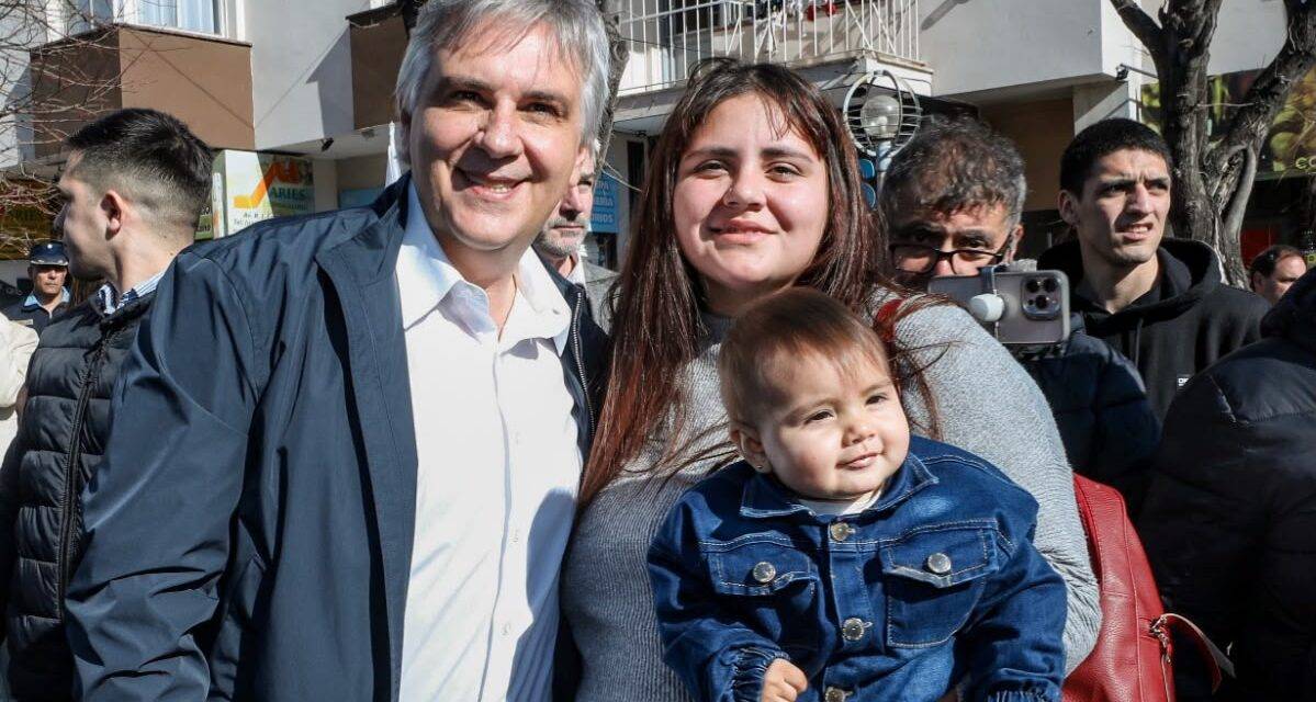 Villa Carlos Paz: Llaryora inauguró la repavimentación y la renovación del acueducto principal de la Av. Cárcano