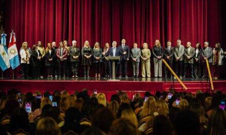 Córdoba lideró las Pruebas Aprender 2025 y Llaryora reconoció a los docentes por los resultados