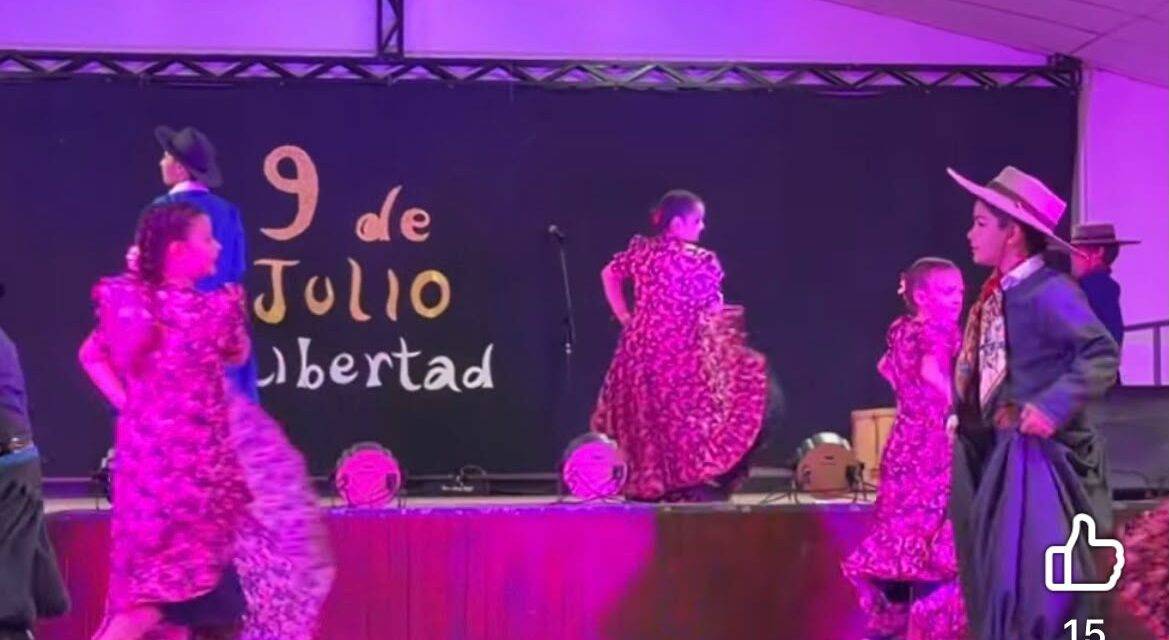 Charras celebró la víspera del Día de la Independencia con una multitudinaria Peña Tradicional