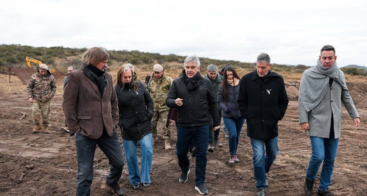 Llaryora recorrió Loma del Torito y ratificó el acompañamiento provincial a la búsqueda de personas desaparecidas