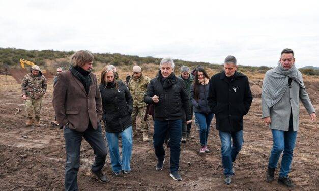 Llaryora recorrió Loma del Torito y ratificó el acompañamiento provincial a la búsqueda de personas desaparecidas