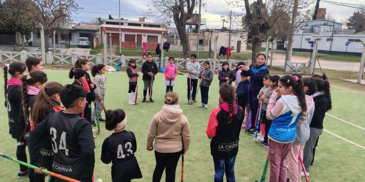 Niños de la Escuela Municipal de Deportes de La Cautiva participaron de una jornada de integración en Río Cuarto