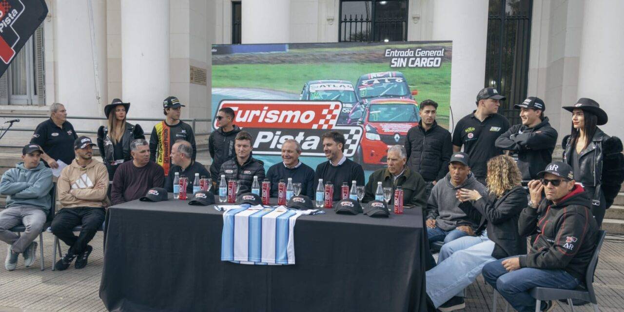 Río Cuarto: Se lanzó la sexta fecha del Turismo Pista con una caravana por el centro de la ciudad