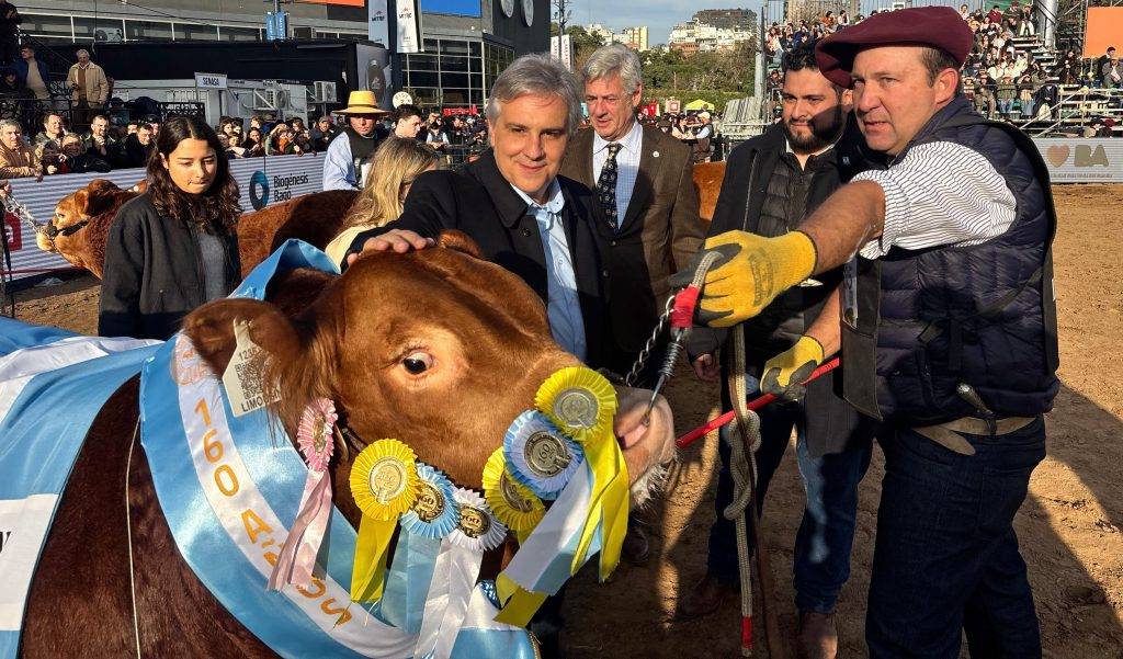 Llaryora acompañó al campo cordobés en la Expo Rural de Palermo