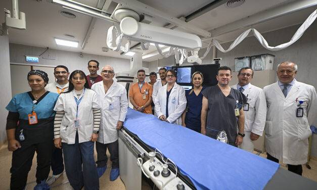 Por primera vez en la salud pública provincial se llevó a cabo una angioplastia coronaria mediante el uso de un novedoso dispositivo