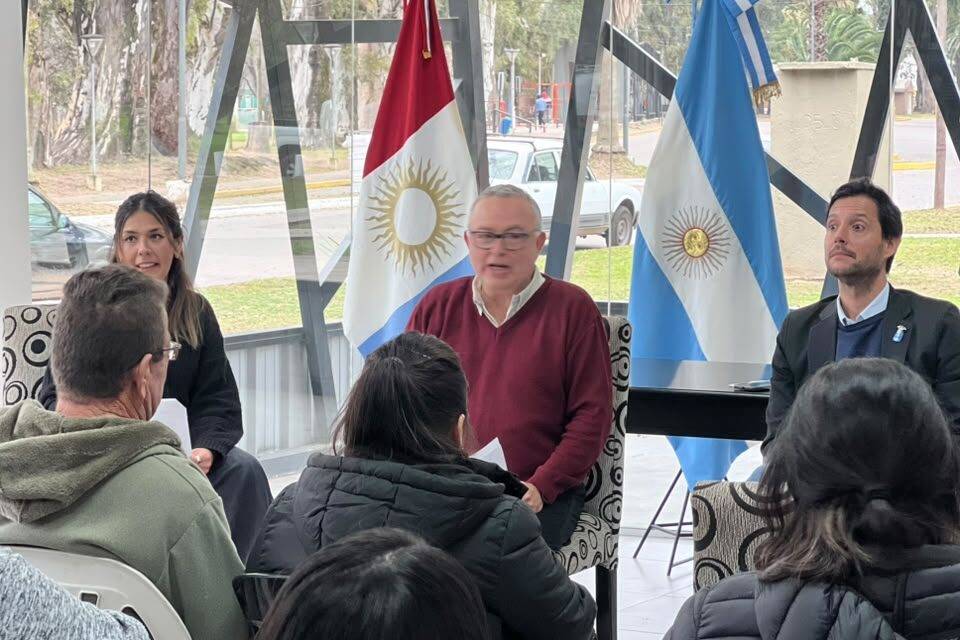 Villa Nueva: Tagni presentó el inicio del proceso de escrituración gratuita para las 50 viviendas de barrio el Vallecito