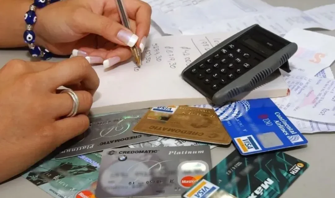 Morosidad: se agrava el problema y uno de cada tres argentinos con deuda no puede pagar