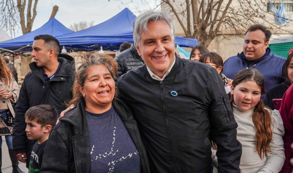 Río Cuarto: Llaryora habilitó 16 cuadras de pavimento y destacó las próximas obras del Parque Alberdi