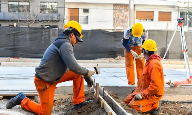 Sin trabajo estable ni obra social: casi el 50% de los jóvenes vive en condiciones de vulnerabilidad