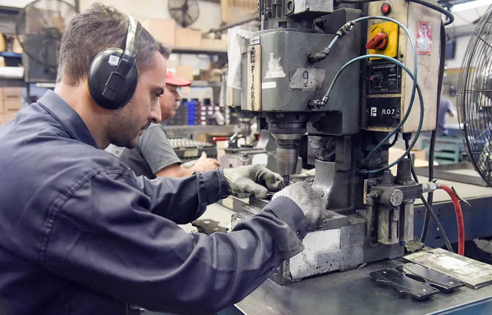 La industria alerta por la crisis de las pymes: «La economía real está en caída»