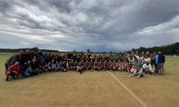 La Fundación Deportes Río Cuarto donó $50 millones para completar la iluminación de la cancha de hockey de la UNRC