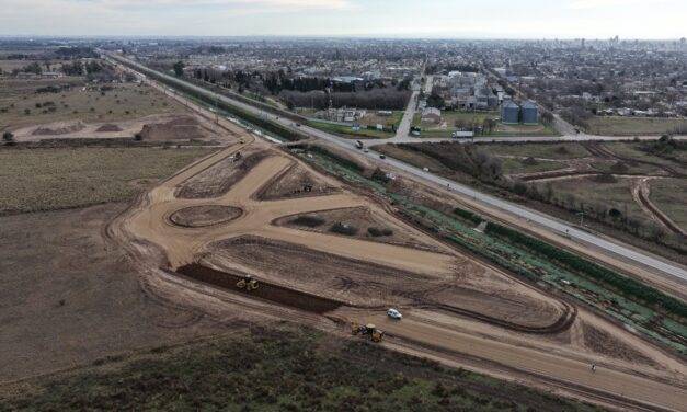 Circunvalación Río Cuarto: En marcha el montaje de vigas del puente distribuidor sobre RN 8