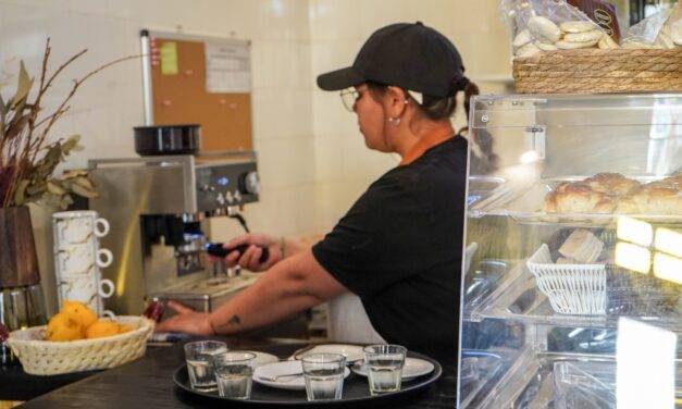 El Gobierno de Córdoba acompaña el nuevo café inclusivo de Las Acequias